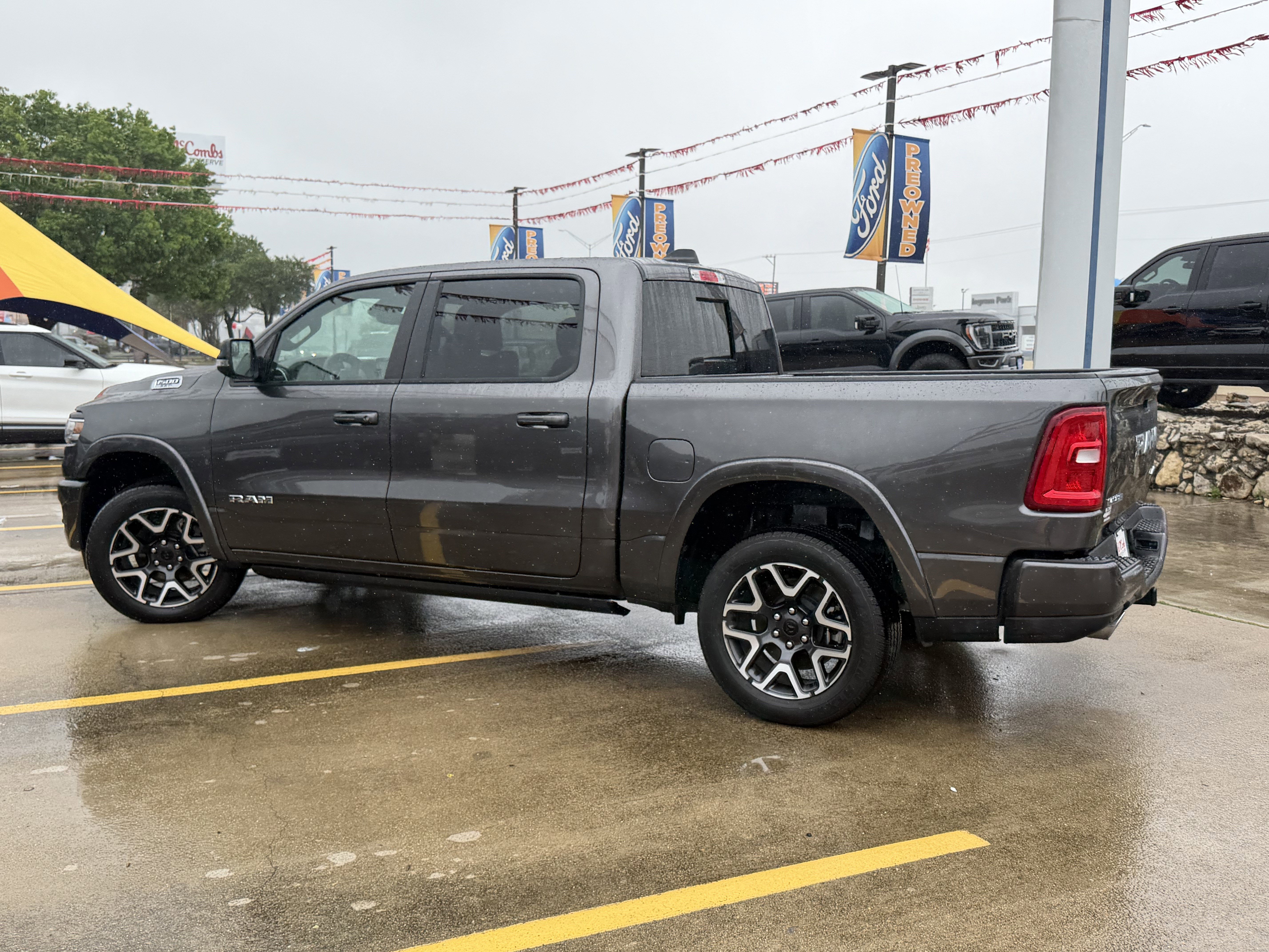 Used 2025 RAM 1500 Laramie w/ Laramie Southwest Edition image 6