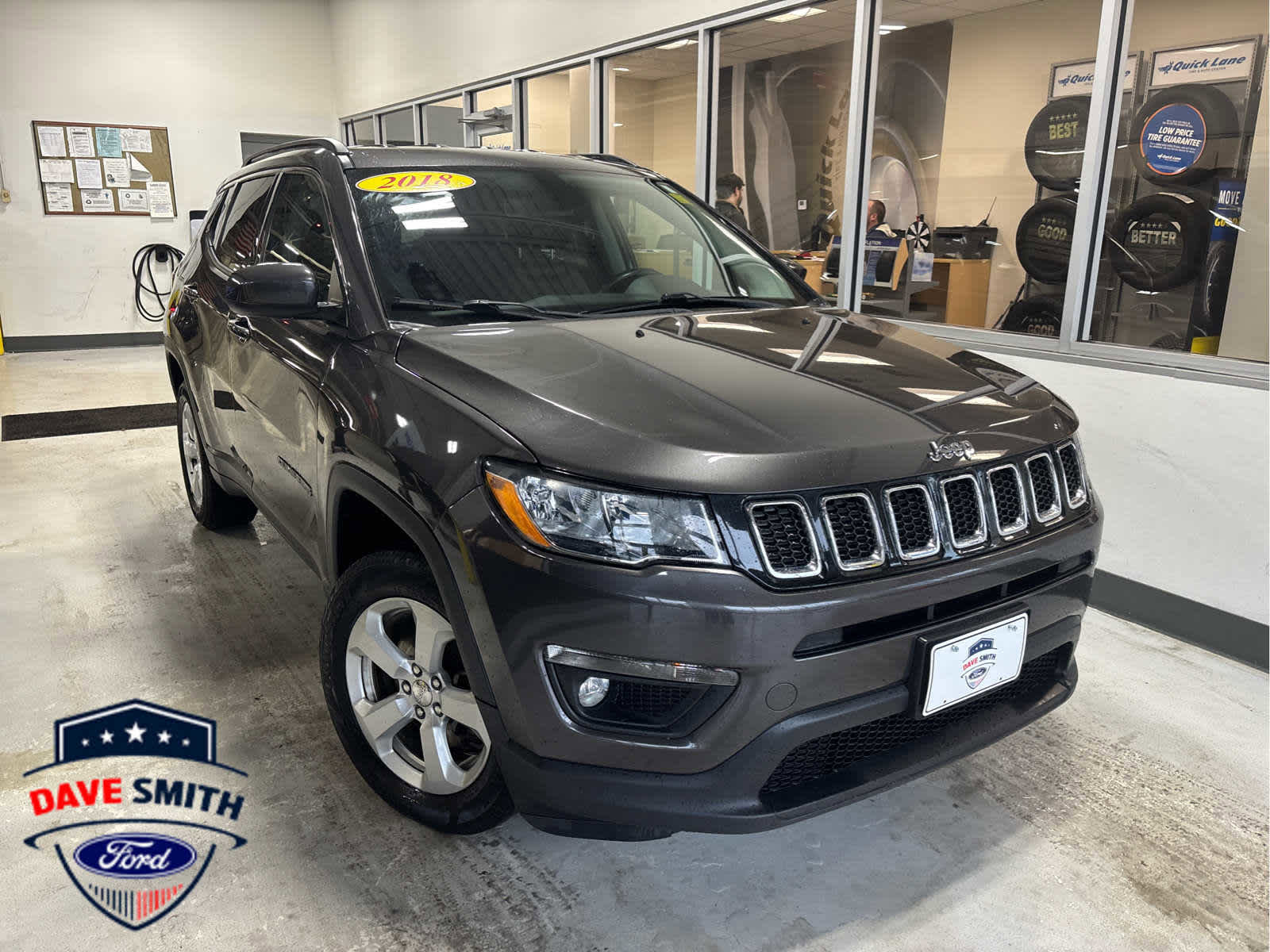 Used 2018 Jeep Compass Latitude w/ Cold Weather Group image 2