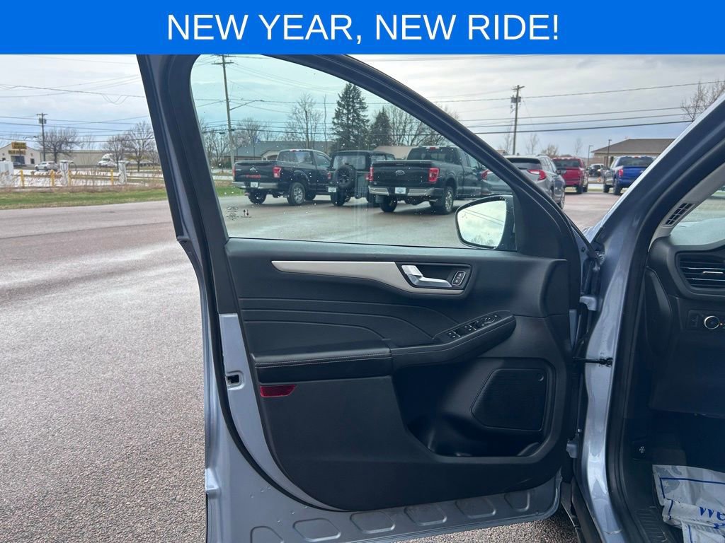 Certified 2022 Ford Escape SEL image 12