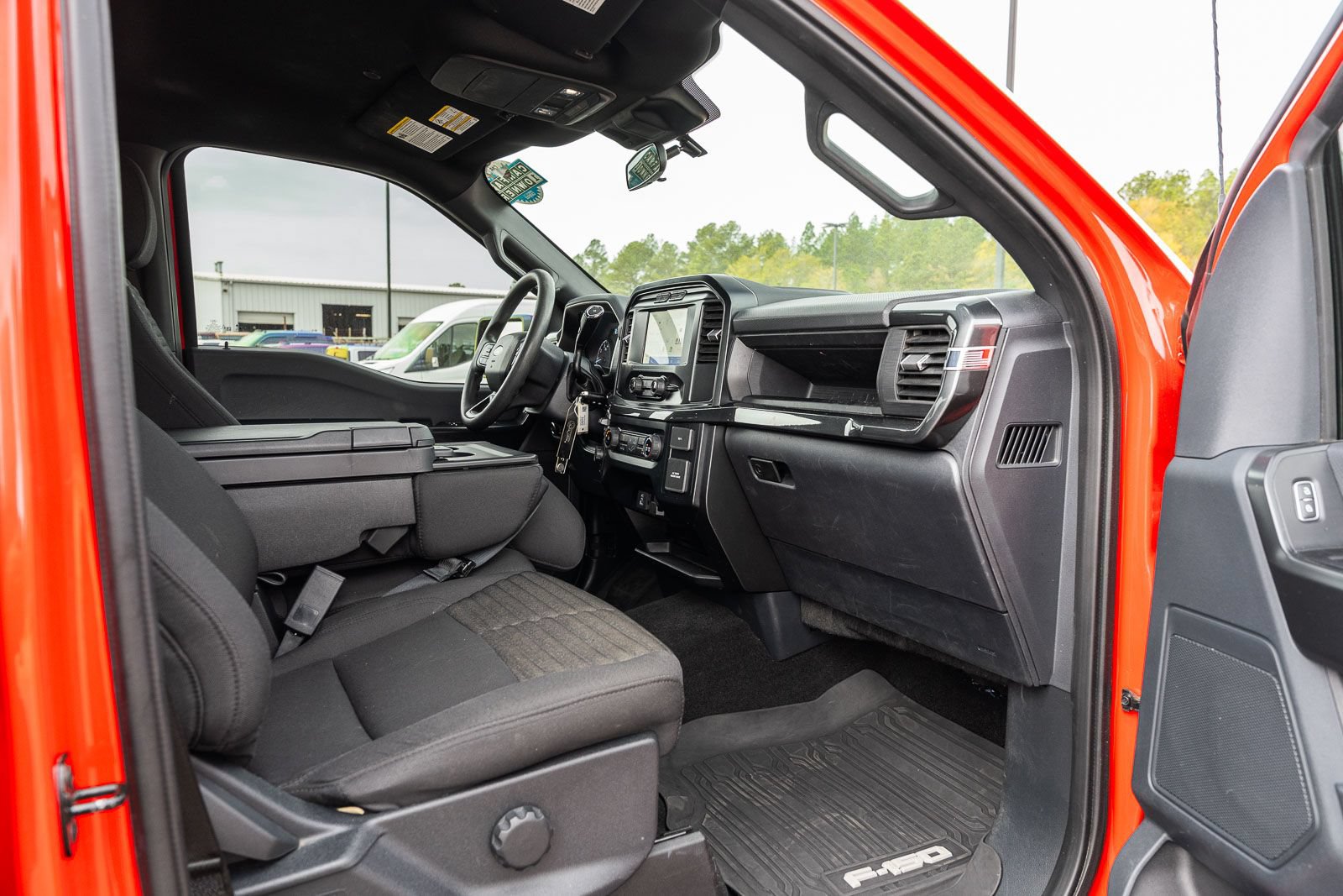 Certified 2022 Ford F150 XL w/ STX Appearance Package RWD image 10