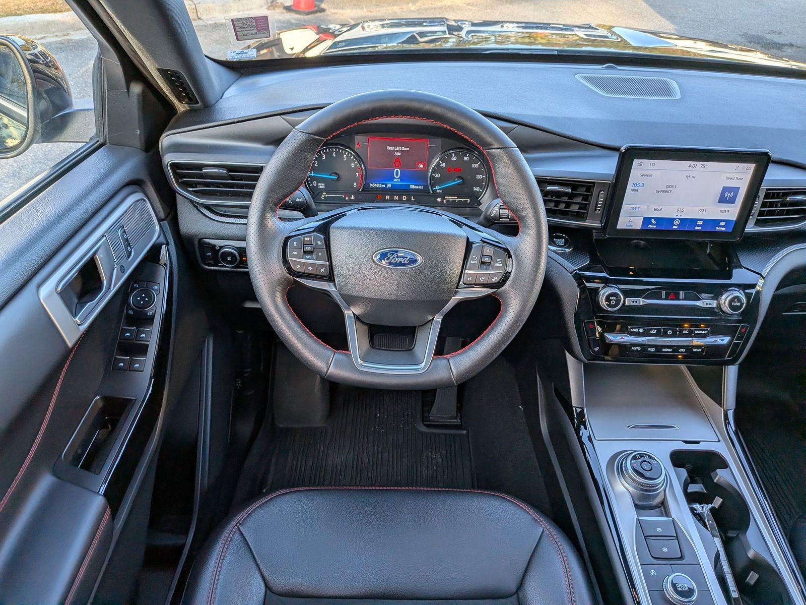 Certified 2023 Ford Explorer ST-Line w/ Class IV Trailer Tow Package image 18