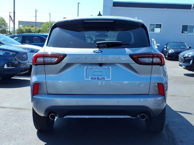 Certified 2024 Ford Escape ST-Line AWD/4WD image 6