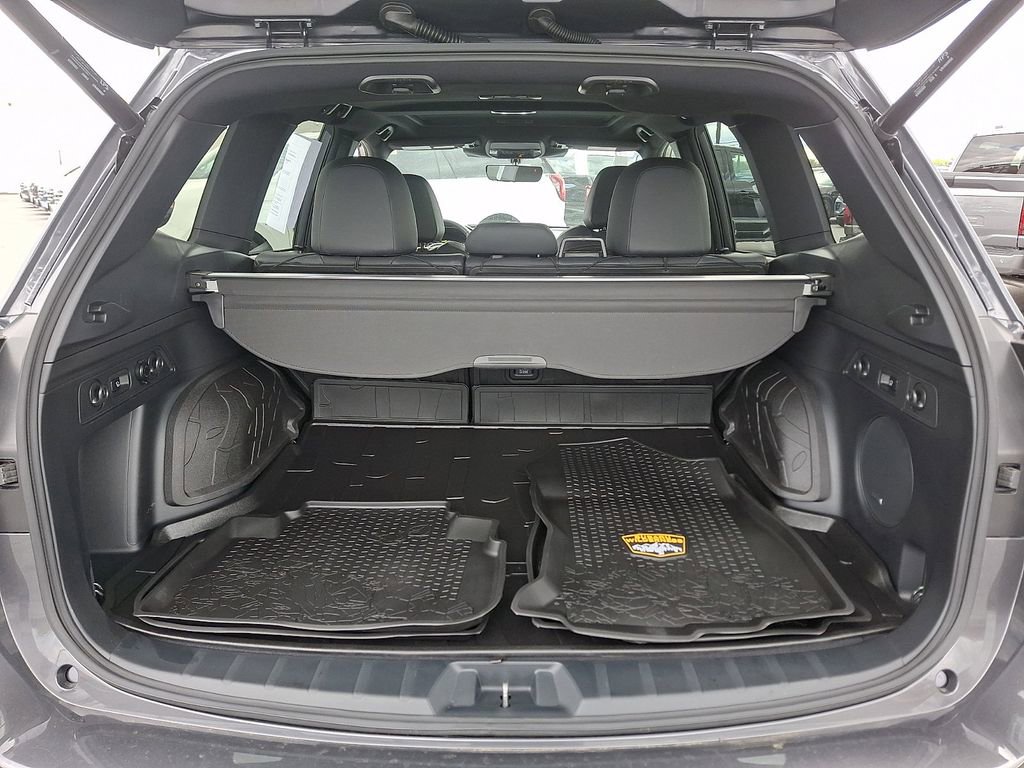 Used 2025 Subaru Forester Wilderness AWD/4WD image 30