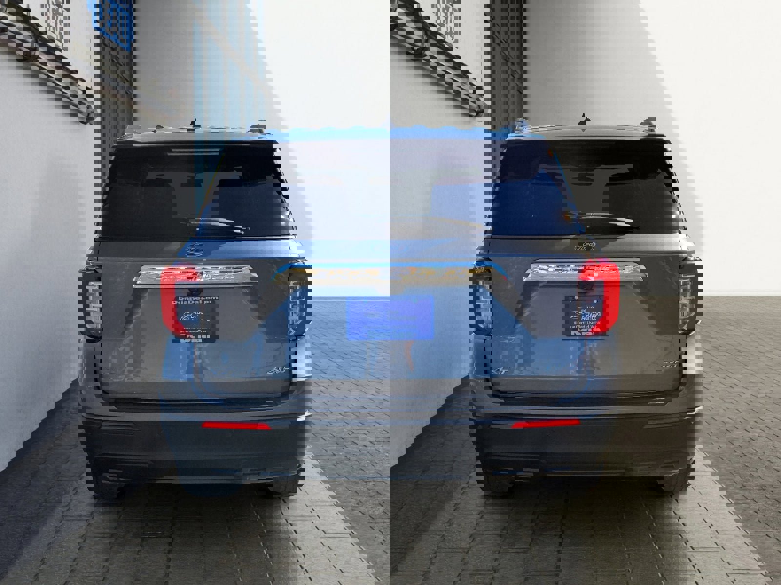 Certified 2022 Ford Explorer XLT image 4