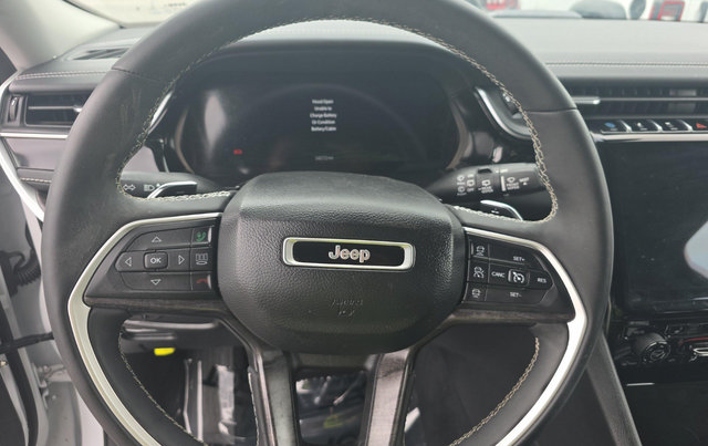 Used 2022 Jeep Grand Cherokee Limited 4xe AWD/4WD image 8