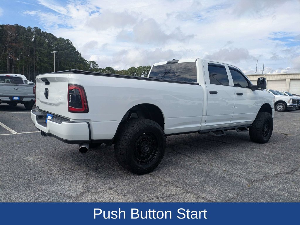 Used 2023 RAM 2500 Tradesman w/ Chrome Appearance Group AWD/4WD image 4