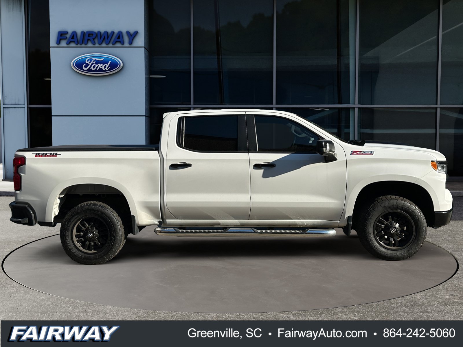 Used 2022 Chevrolet Silverado 1500 LT Trail Boss w/ Convenience Package II AWD/4WD image 9