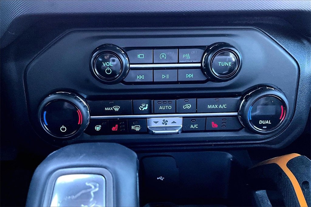 Certified 2024 Ford Bronco Badlands image 31