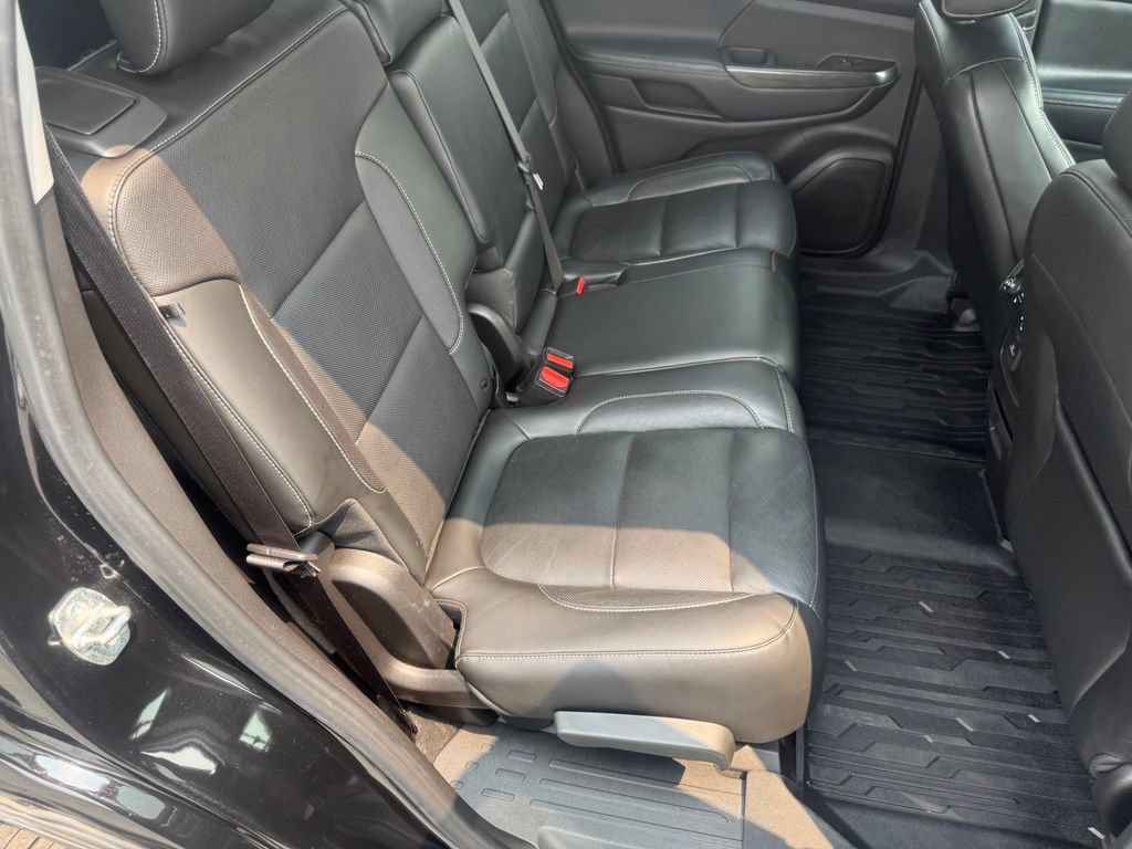 Used 2019 GMC Acadia SLT w/ LPO, Floor Liner Package AWD/4WD image 62