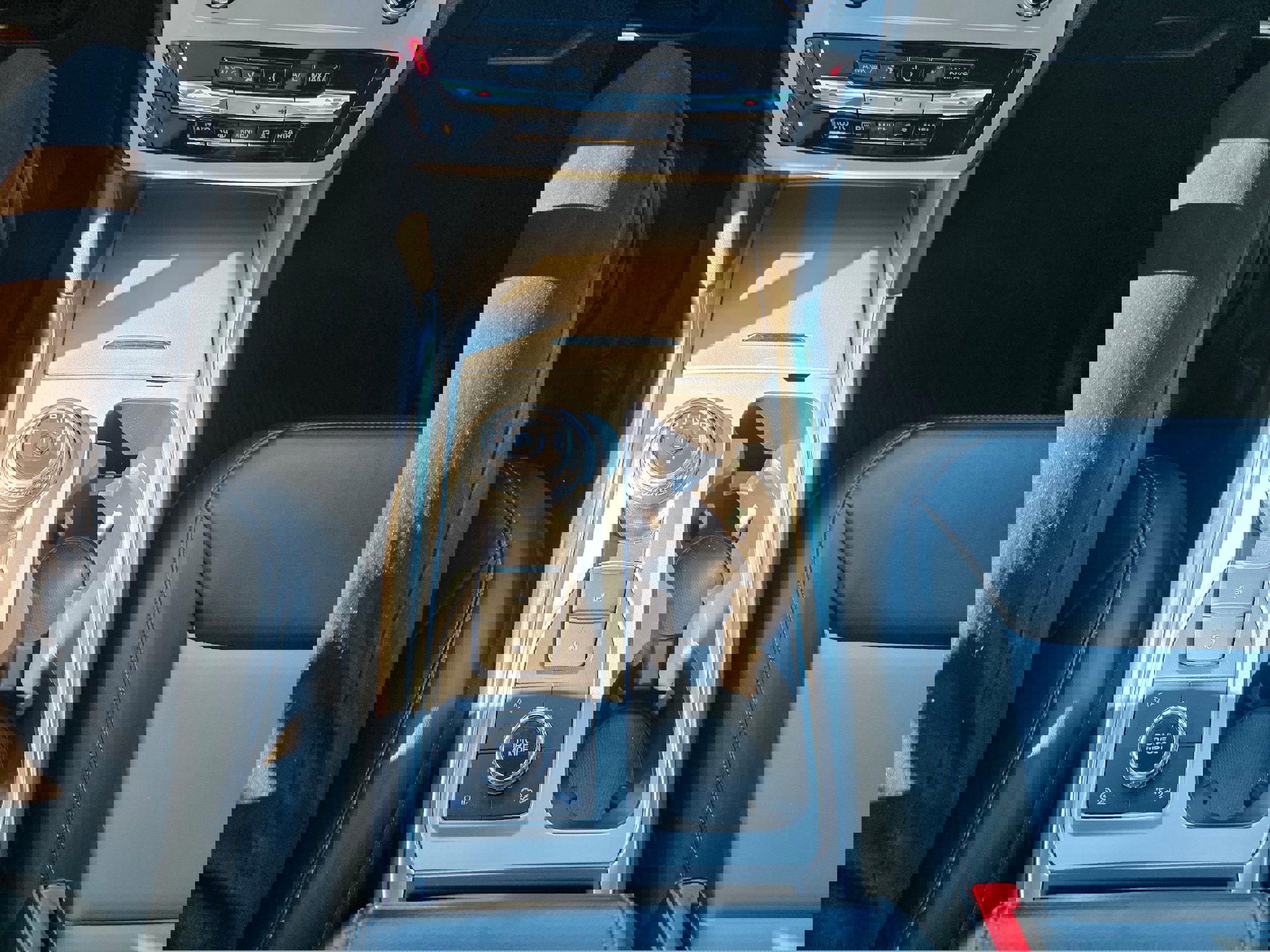 Certified 2024 Ford Explorer XLT w/ Equipment Group 202A image 14