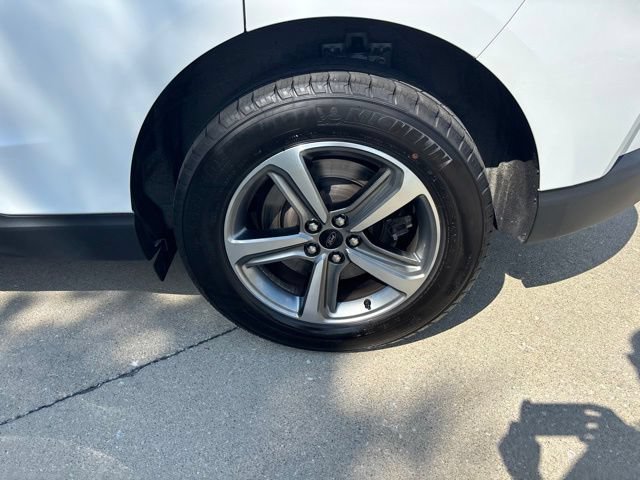 Certified 2024 Ford Edge SEL w/ Convenience Package AWD/4WD image 12