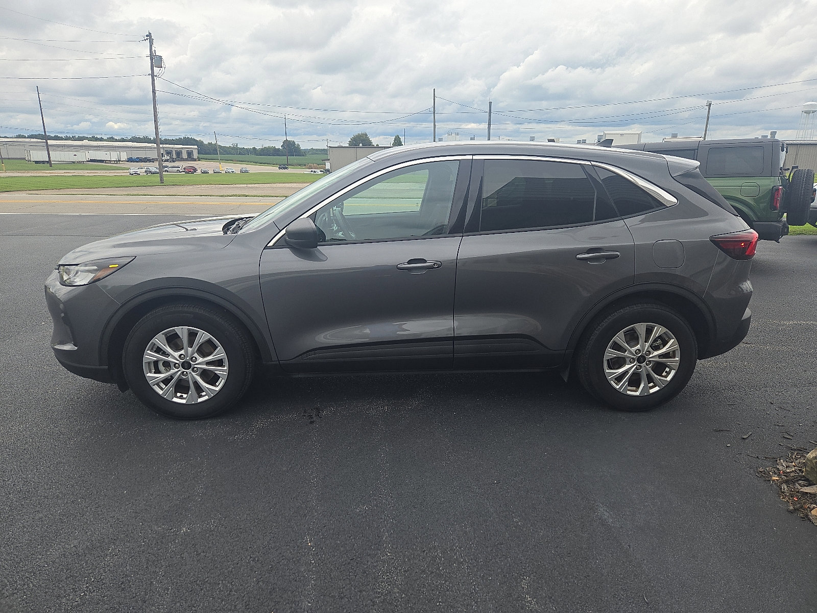 Certified 2023 Ford Escape Active w/ Cold Weather Package image 2