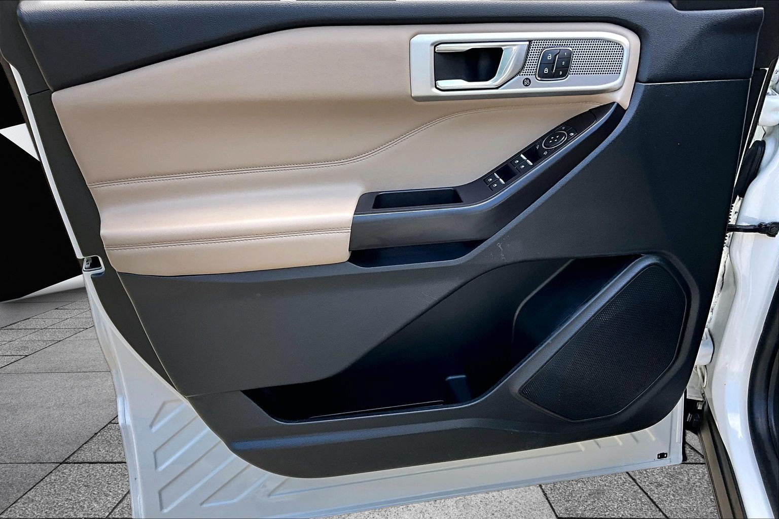 Certified 2020 Ford Explorer Limited AWD/4WD image 15