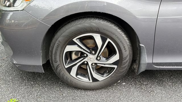 Used 2017 Honda Accord LX image 11