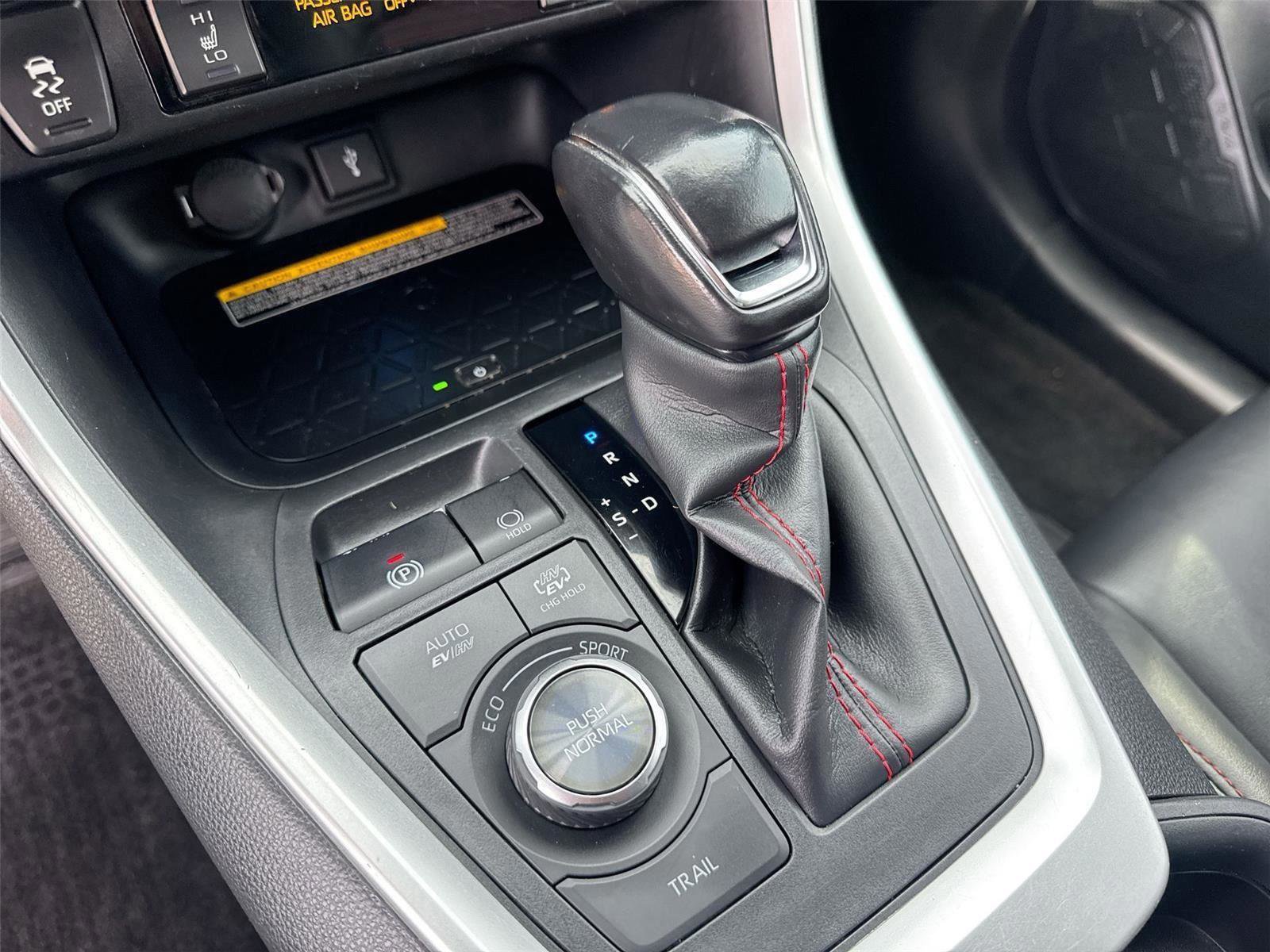 Used 2021 Toyota RAV4 XSE w/ Carpet Mat Package (TMS) image 23