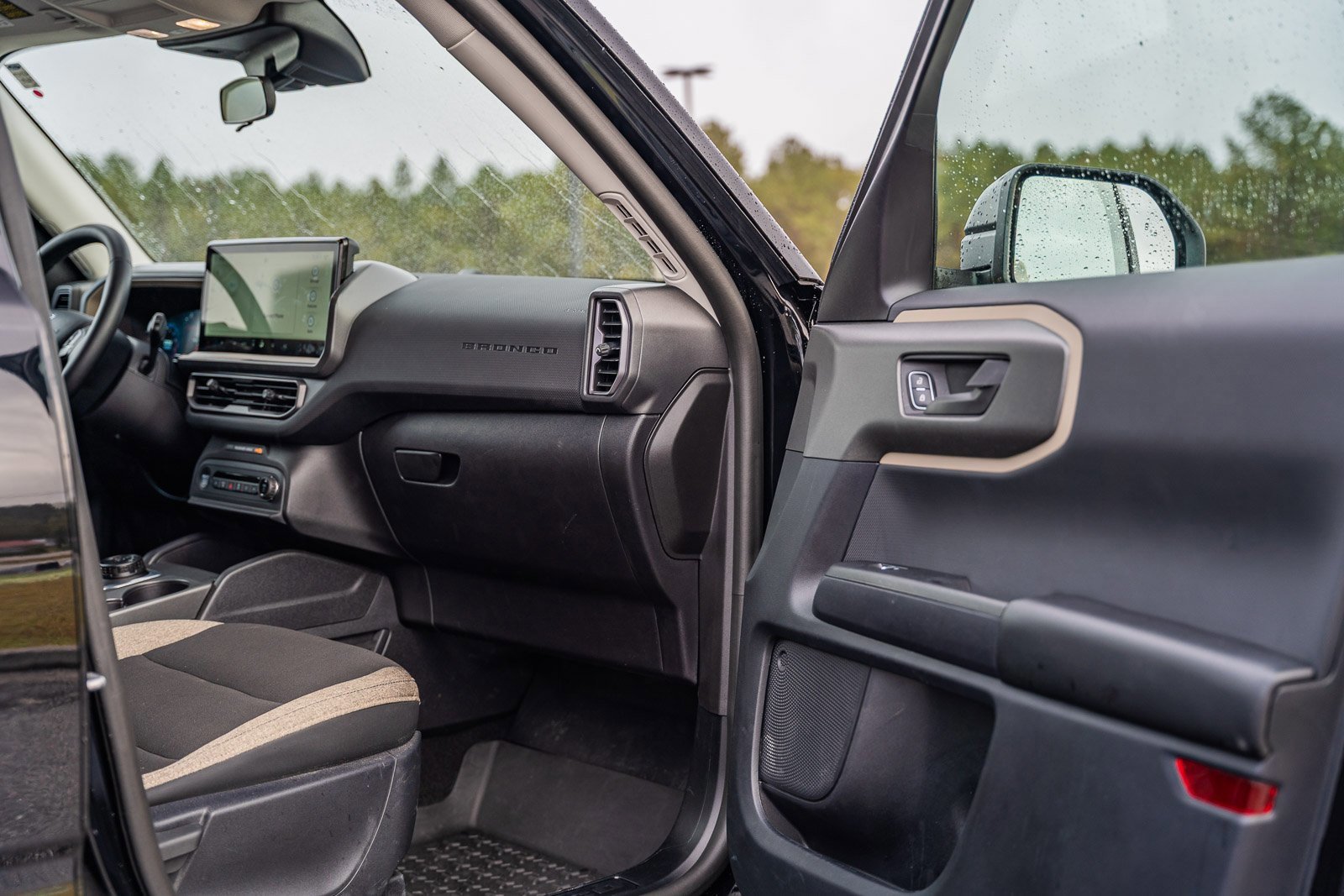 Certified 2025 Ford Bronco Sport Big Bend w/ Convenience Package image 12