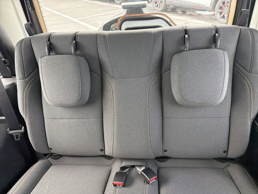 Used 2025 Jeep Wrangler Sport image 18