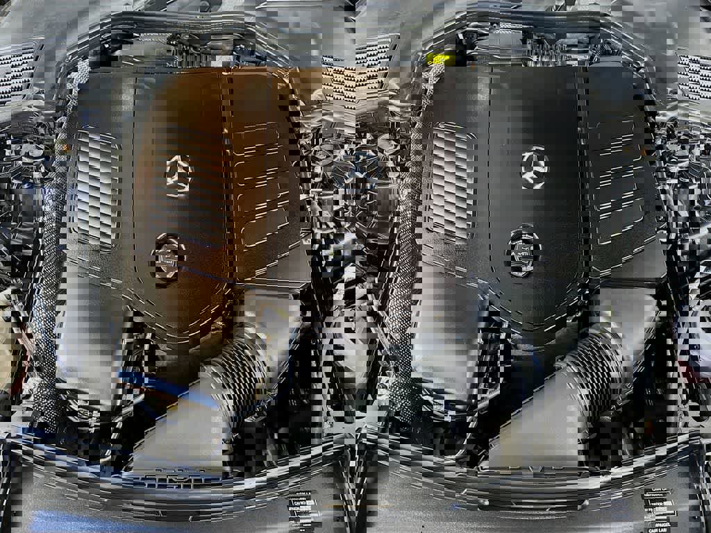 Used 2022 Mercedes-Benz C 300 C 300 image 12