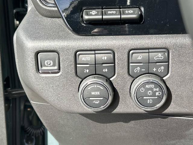Used 2025 Chevrolet Silverado 1500 ZR2 w/ Technology Package AWD/4WD image 30