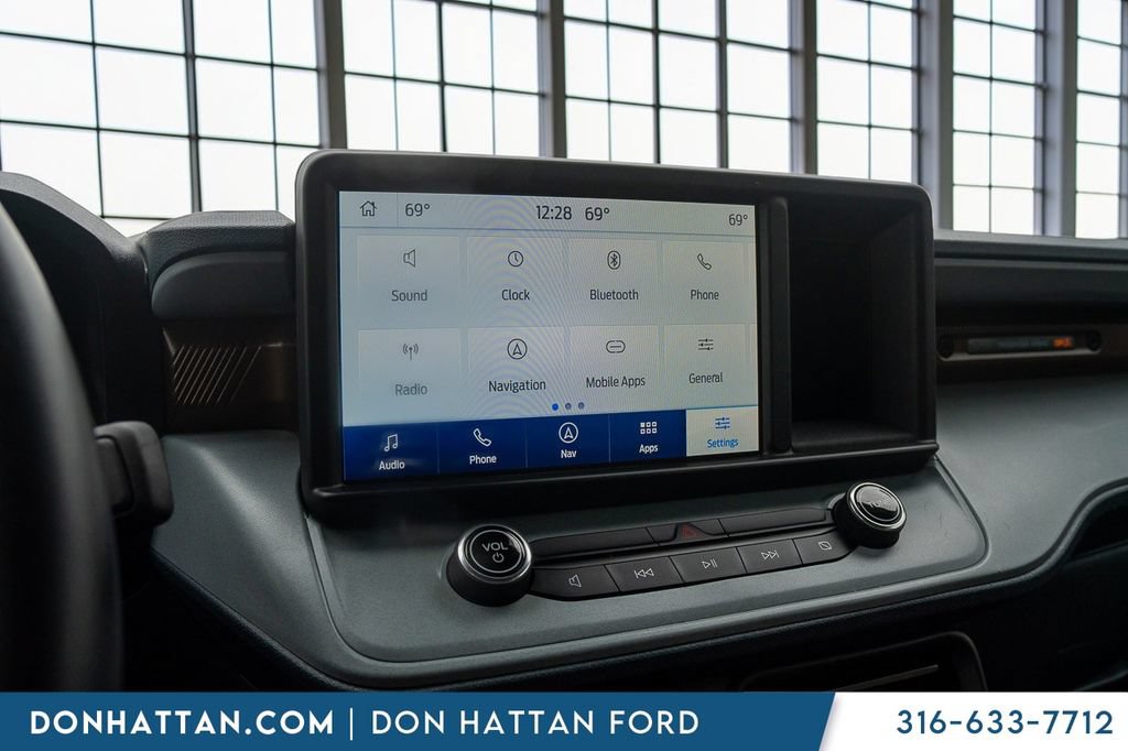 Certified 2024 Ford Maverick Lariat FWD image 9