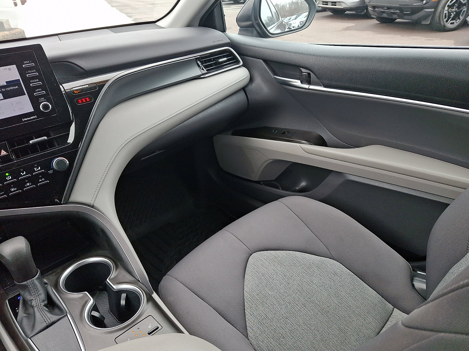 Used 2021 Toyota Camry LE w/ Cold Weather Package image 16