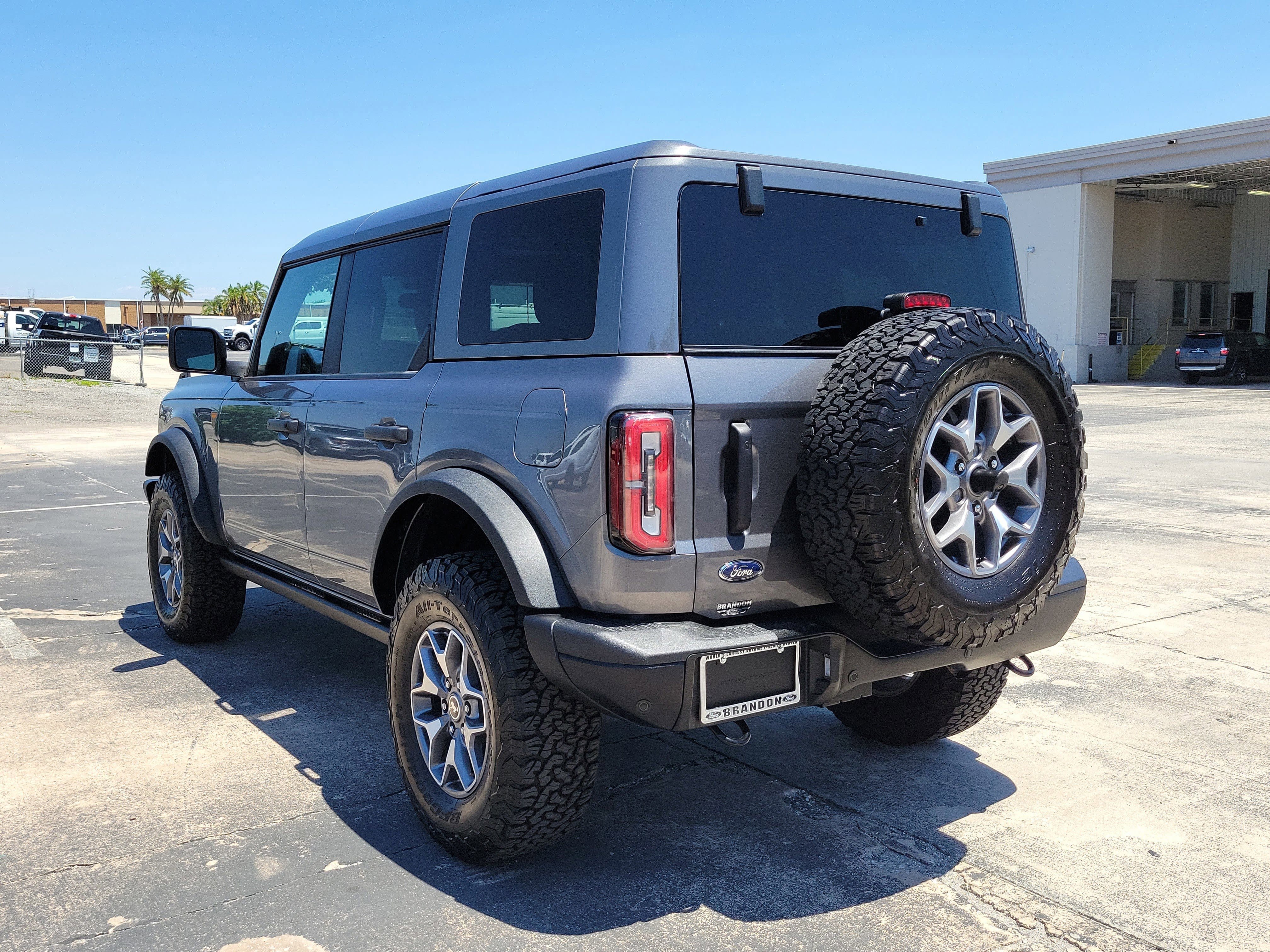Certified 2025 Ford Bronco Badlands AWD/4WD image 8
