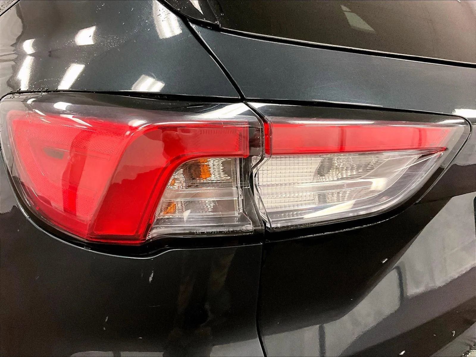 Certified 2022 Ford Escape SEL w/ Technology Package image 28