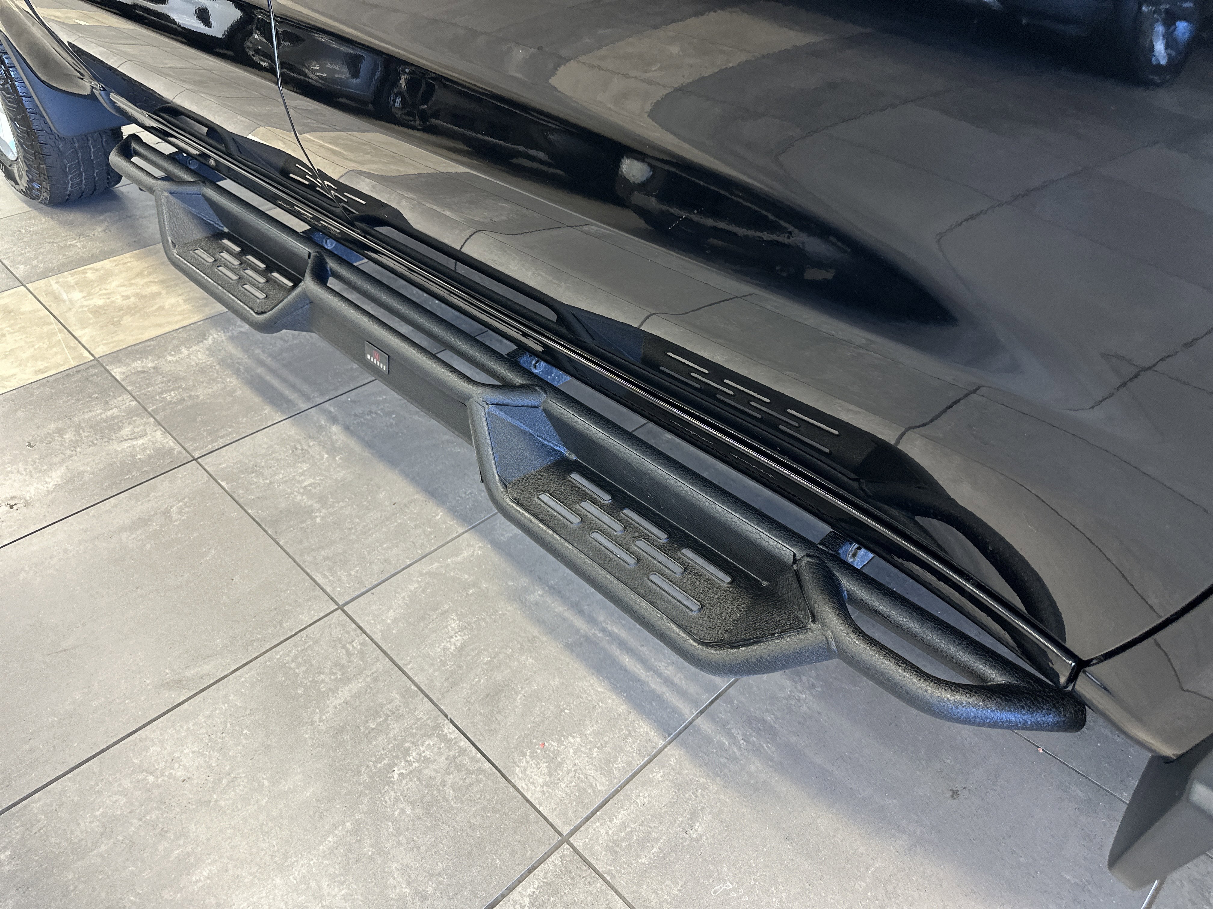 Used 2022 Chevrolet Silverado 1500 RST image 7