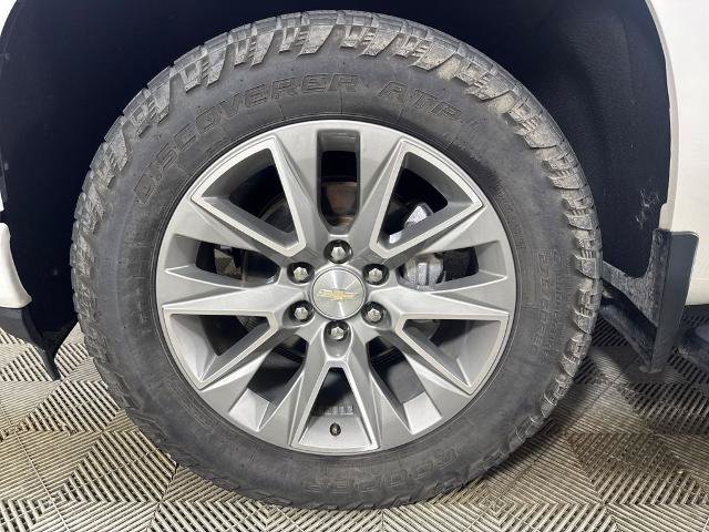 Used 2021 Chevrolet Silverado 1500 High Country w/ Technology Package RWD image 13