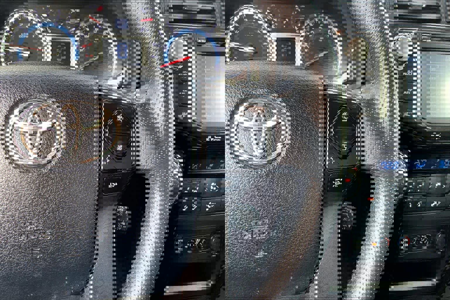 Used 2019 Toyota 4Runner Limited image 24