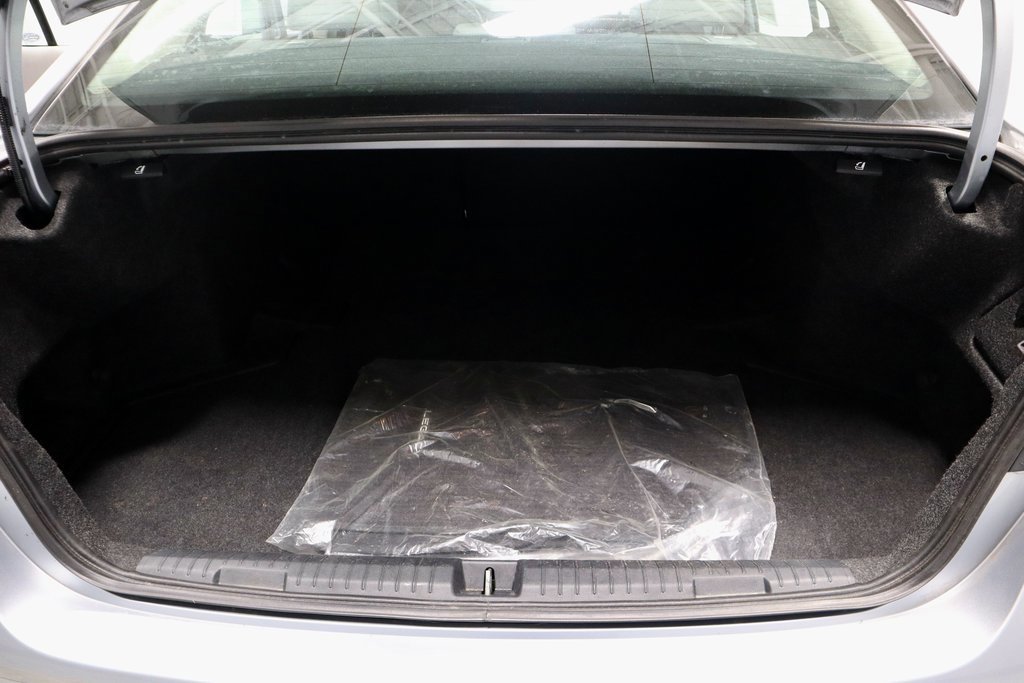 Used 2020 Subaru Legacy Premium image 14