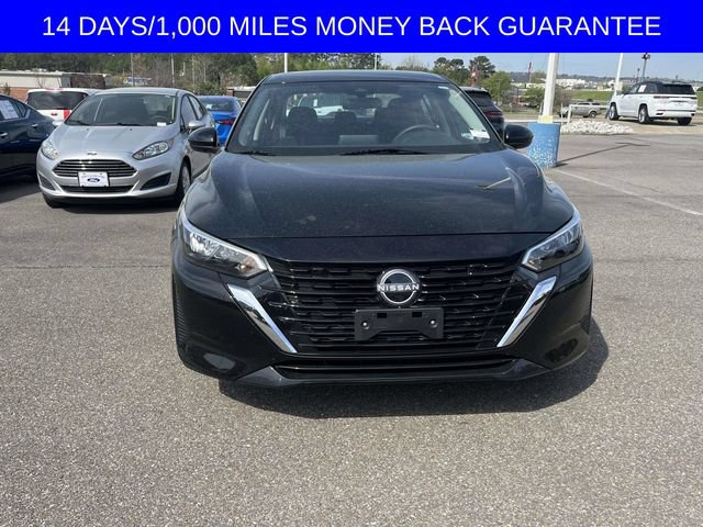 Used 2025 Nissan Sentra SV FWD image 2