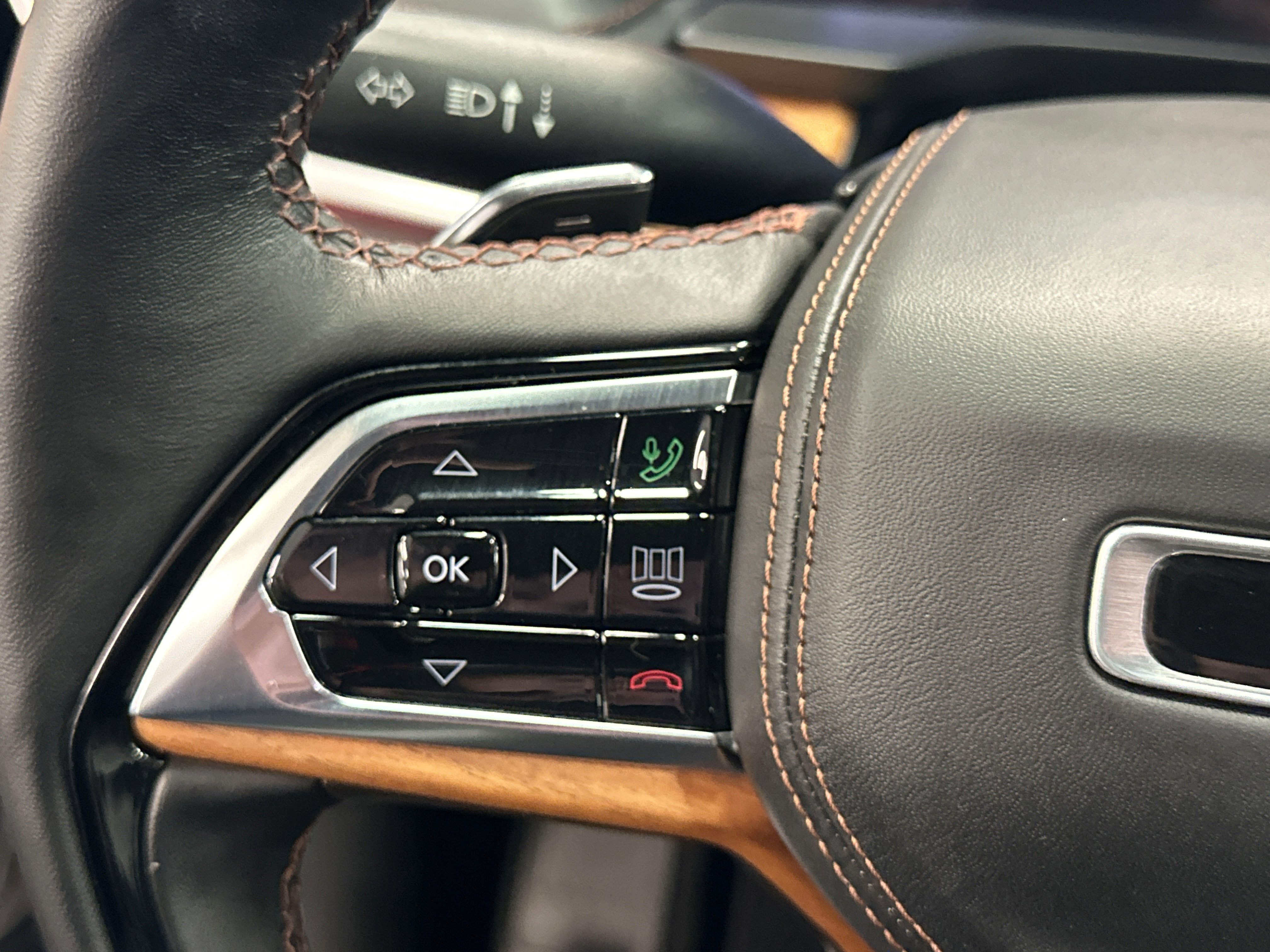 Used 2022 Jeep Grand Cherokee Summit image 36