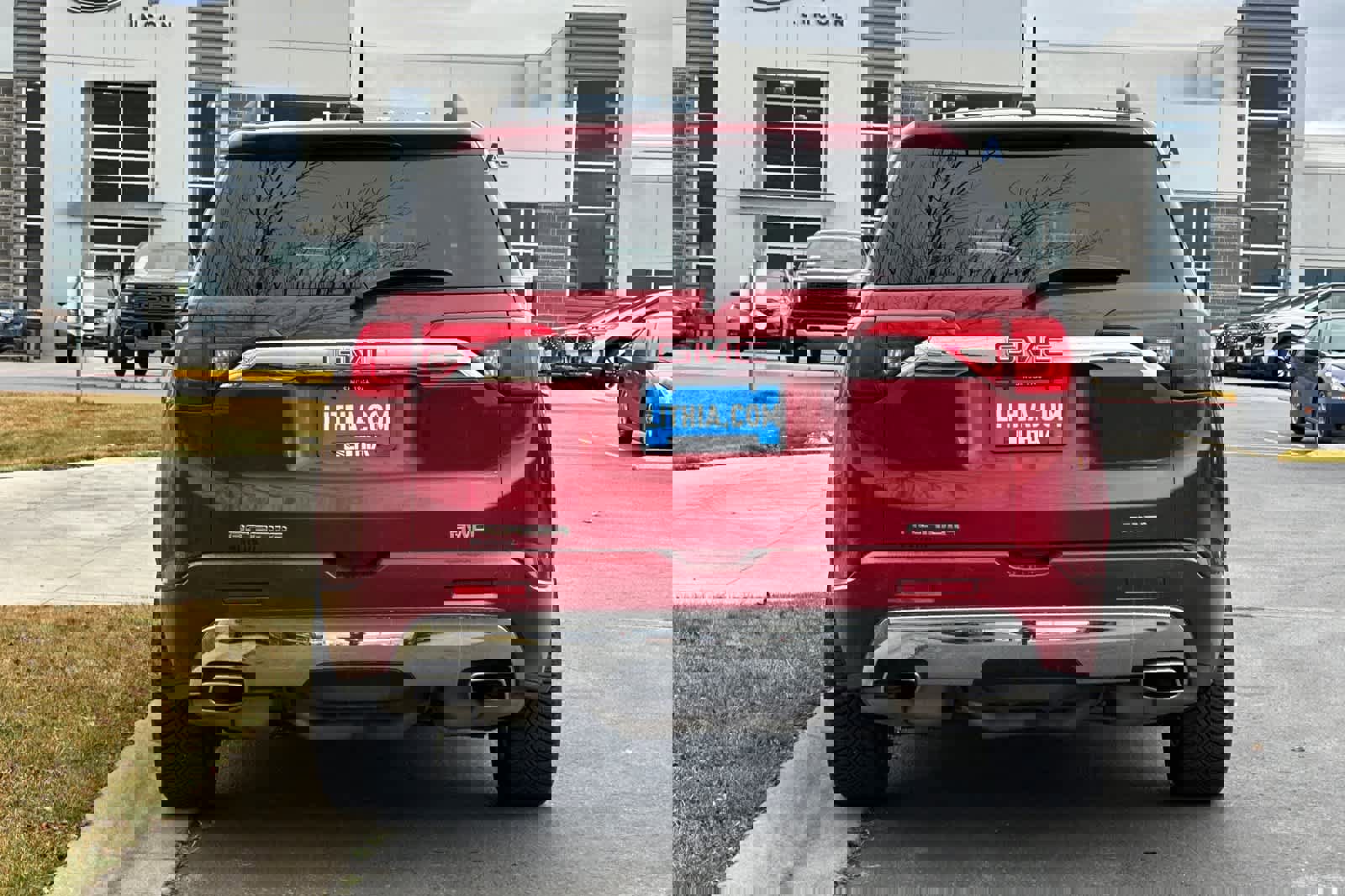 Used 2019 GMC Acadia Denali w/ Technology Package image 4