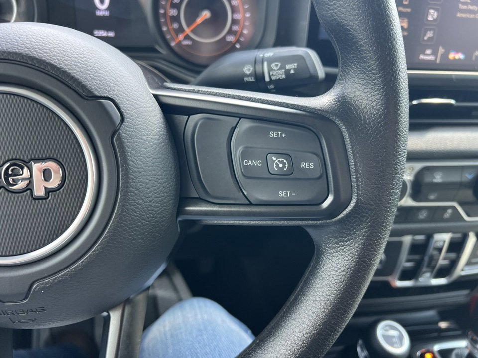 Used 2025 Jeep Gladiator Sport image 26