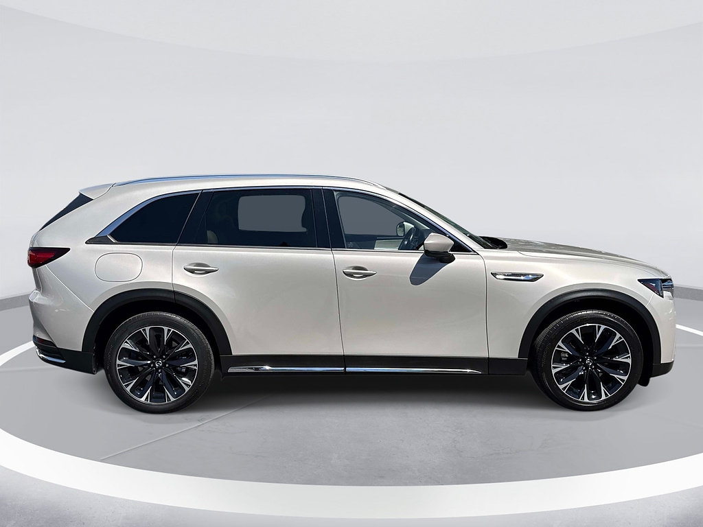 Used 2024 MAZDA CX-90 Plug-In Hybrid w/ Premium Plus AWD/4WD image 4
