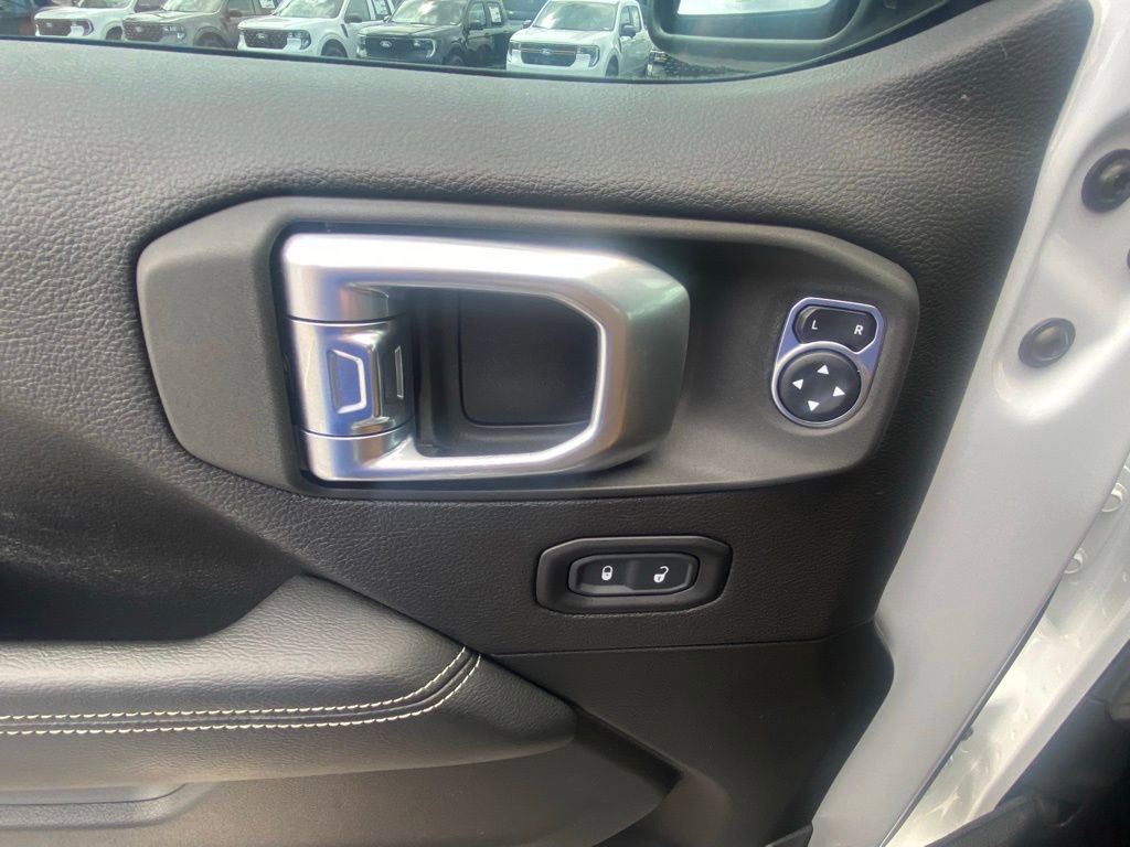 Used 2020 Jeep Gladiator Rubicon w/ LED Lighting Group image 11