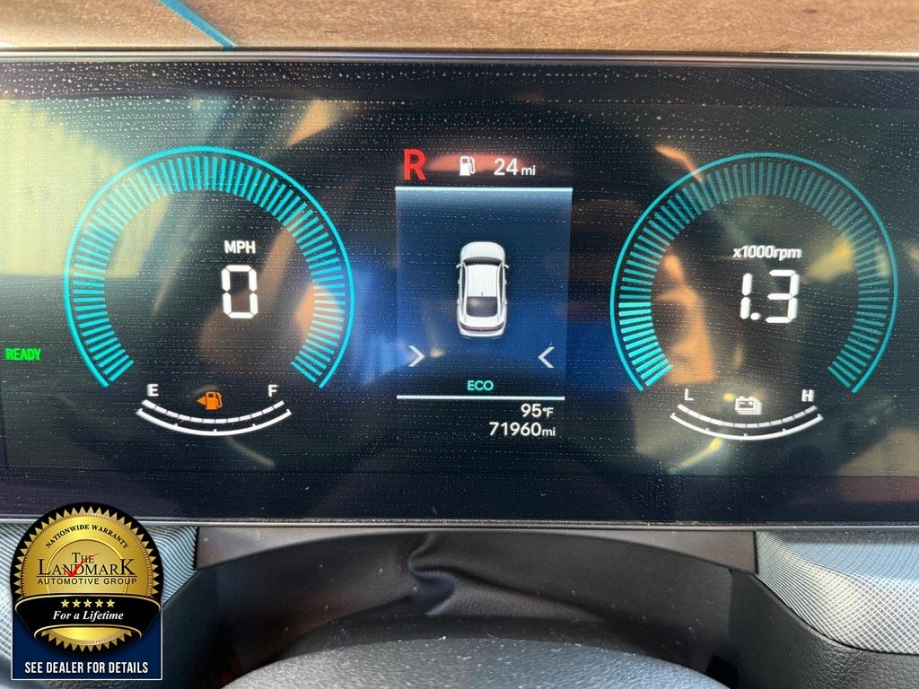 Used 2025 Hyundai Sonata SEL FWD image 12