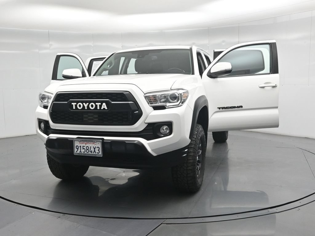 Used 2021 Toyota Tacoma SR5 w/ Trail Edition AWD/4WD image 28