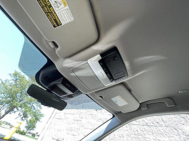 Used 2022 Nissan Rogue SV image 21