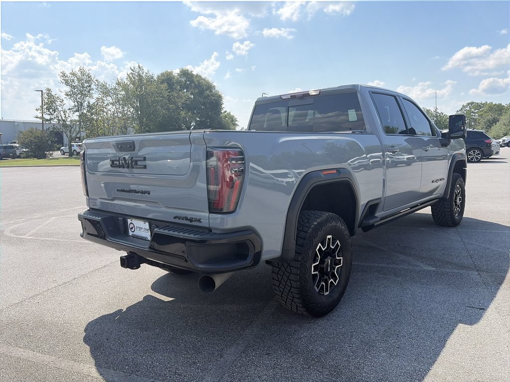 Used 2025 GMC Sierra 2500 AT4X AWD/4WD image 7