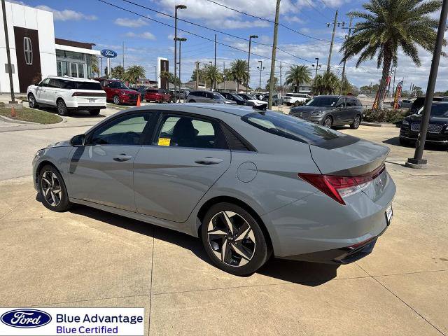 Used 2022 Hyundai Elantra Limited image 8