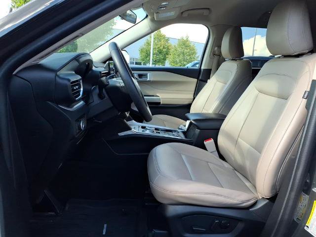 Certified 2023 Ford Explorer XLT w/ Equipment Group 202A AWD/4WD image 18