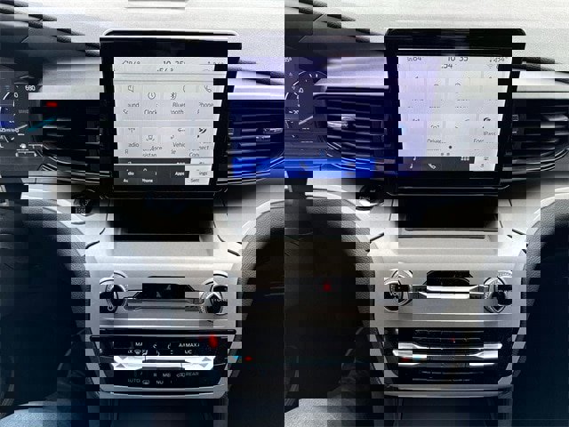 Certified 2023 Ford Explorer XLT image 16