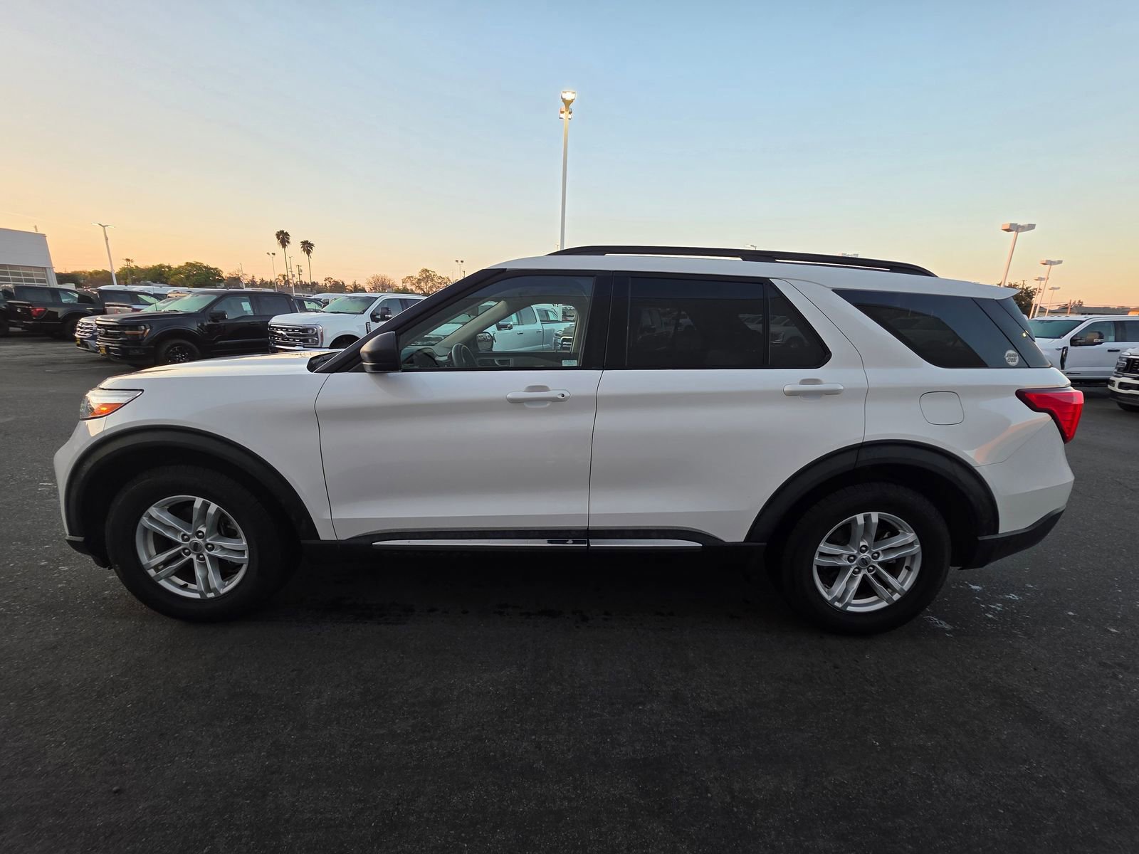 Certified 2021 Ford Explorer XLT w/ Equipment Group 202A image 2