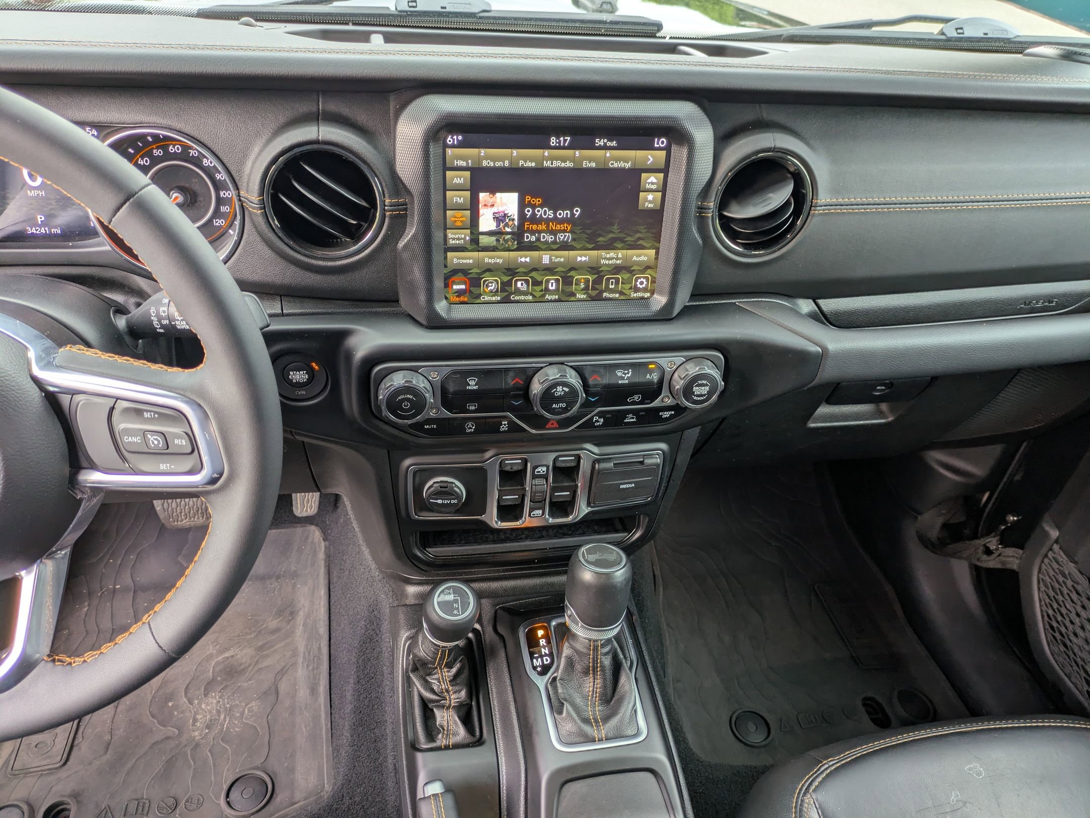 Used 2023 Jeep Wrangler Unlimited Sahara AWD/4WD image 22
