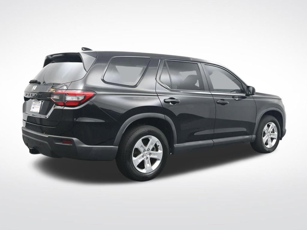 Used 2023 Honda Pilot LX image 6