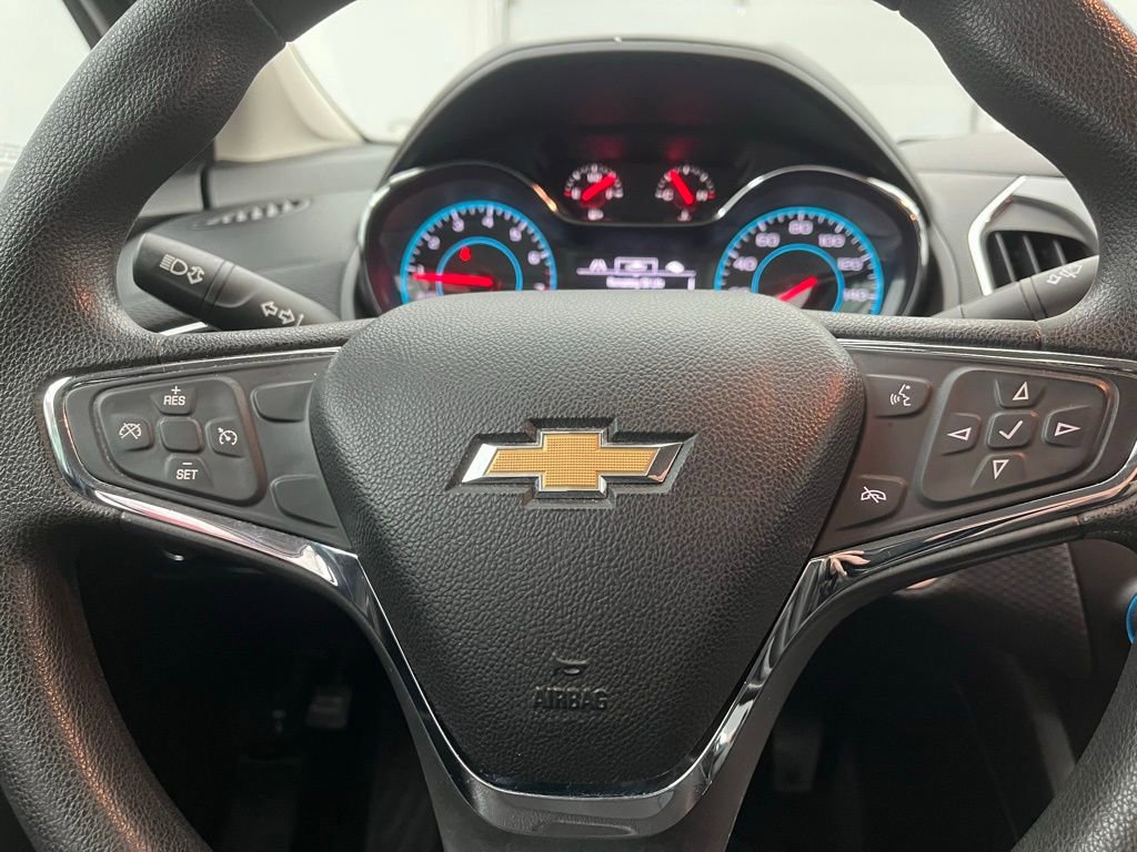 Used 2018 Chevrolet Cruze LT w/ Convenience Package image 20