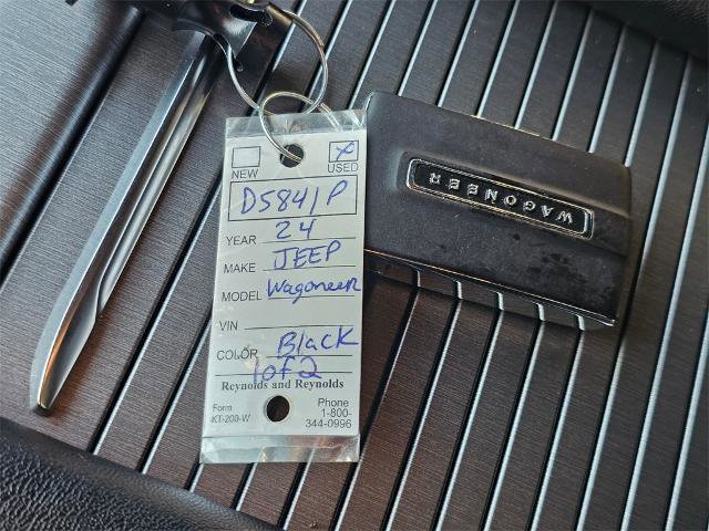 Used 2024 Jeep Wagoneer Series II image 32
