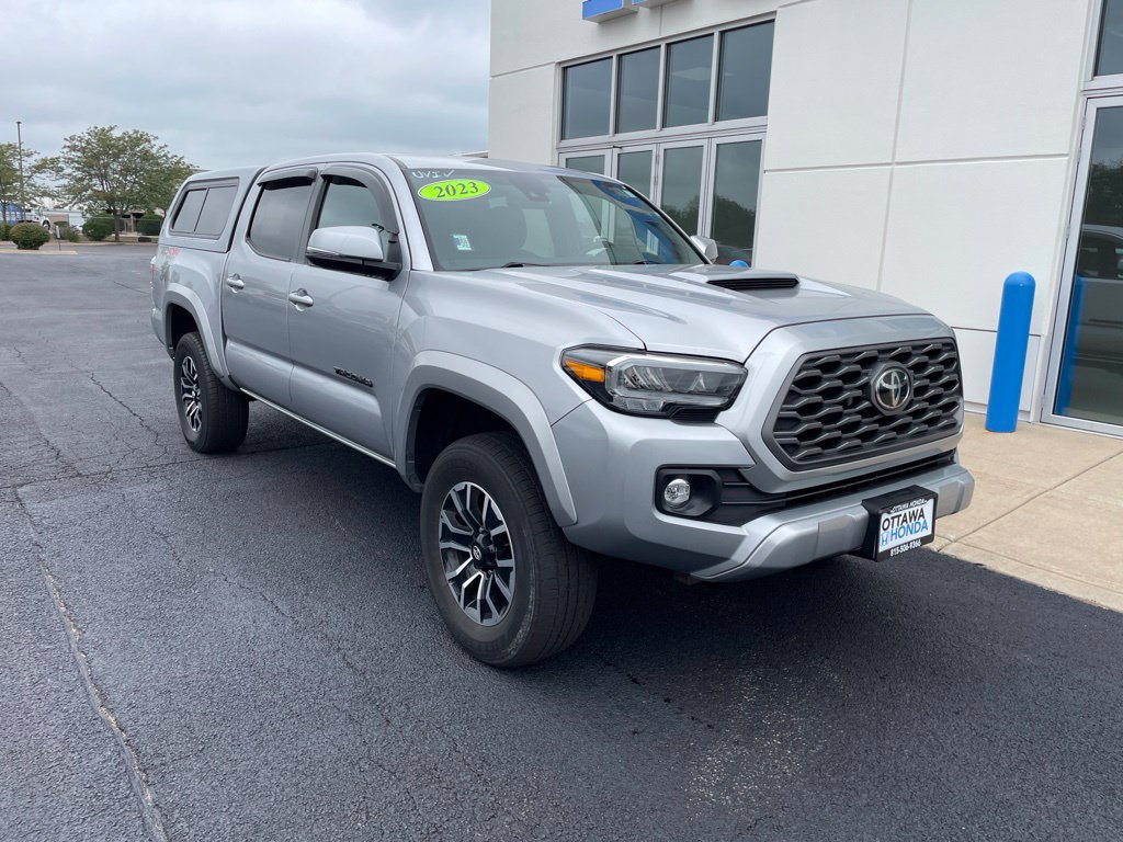 Used 2023 Toyota Tacoma TRD Sport w/ TRD Premium Sport Package AWD/4WD image 1